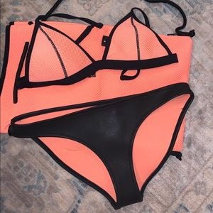 Triangl Bikini